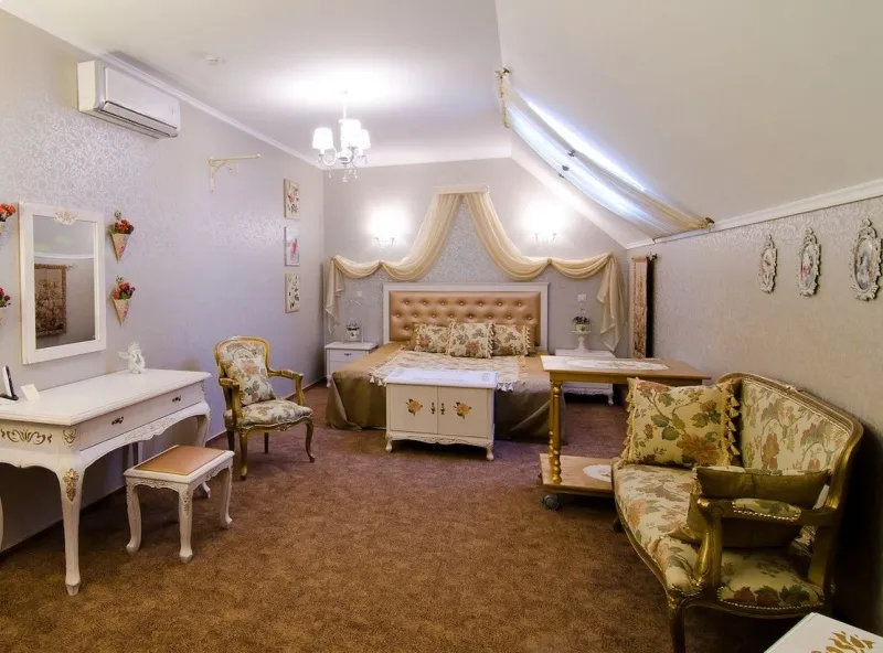 Garden Hotel