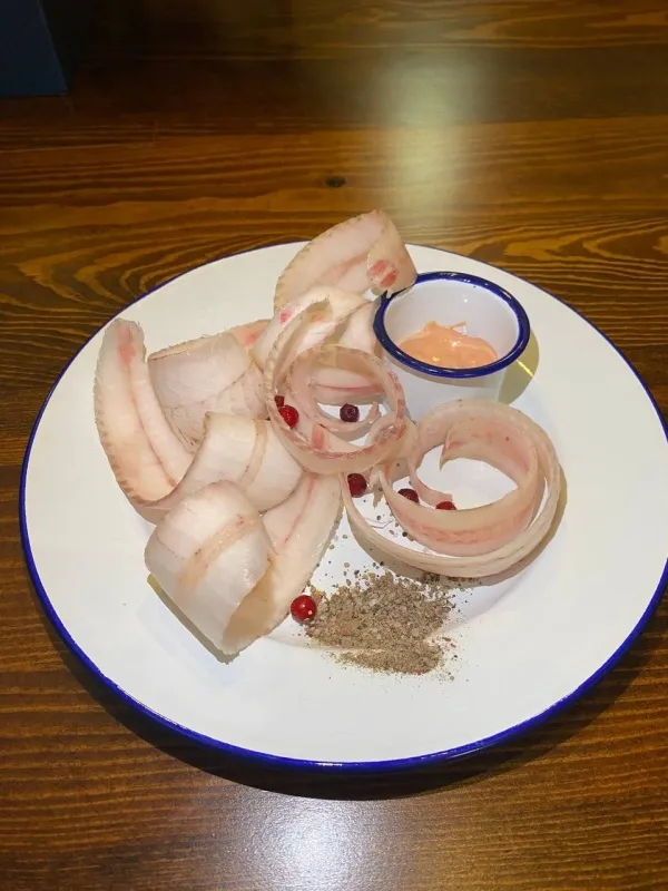 Бар «Але, гараж»