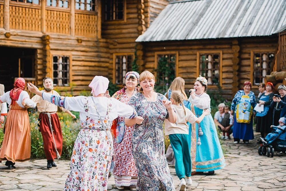 Экскурсия в Ялуторовск <br> с посещением фестиваля <br> «Августовские спасы» - картинка 1