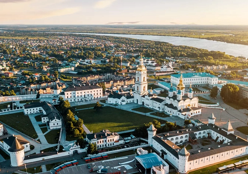 Единственный каменный кремль за Уралом