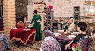 Театрализованная экскурсия с купчихами «Истории старого саквояжа»